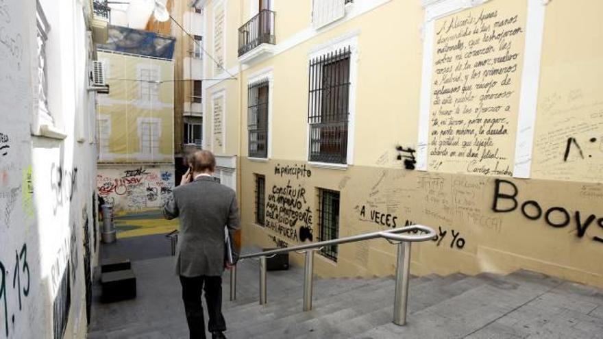 El Ayuntamiento recuperará espacios de muralismo que se están degradando