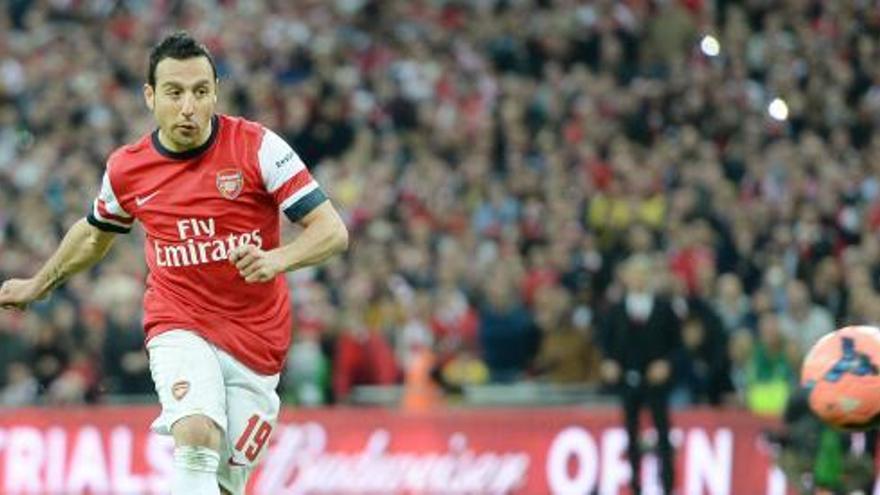 Santi Carzorla en un  partido con el Arsenal