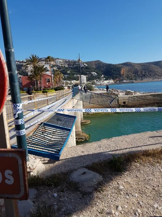 Un coche se precipita al río Gorgos en Xàbia.