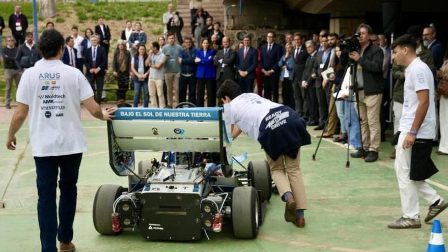 Vídeo | El hidrógeno toma el volante en Sevilla gracias al proyecto universitario ARUS: 14 años de "innovación" en la Fórmula Student