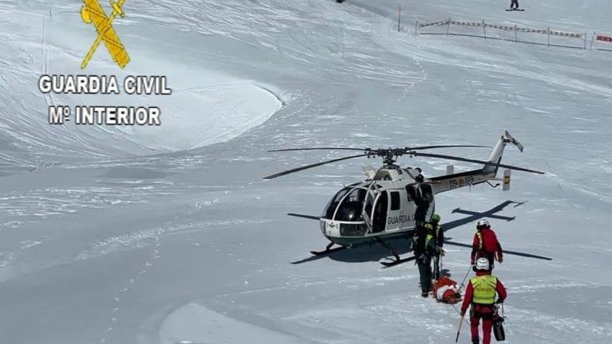 Fallece un esquiador de 56 años y otro de 43 resulta herido tras chocar en la estación invernal de San Isidro (León)