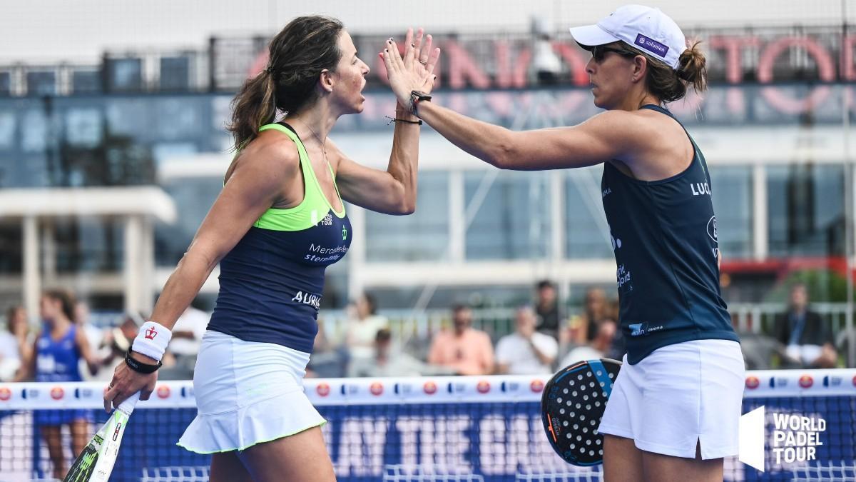 Marta Marrero, junto a Lucía Sainz