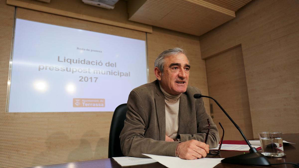 El alcalde de Terrassa, Alfredo Vega, presenta la liquidación de los presupuestos de 2017.