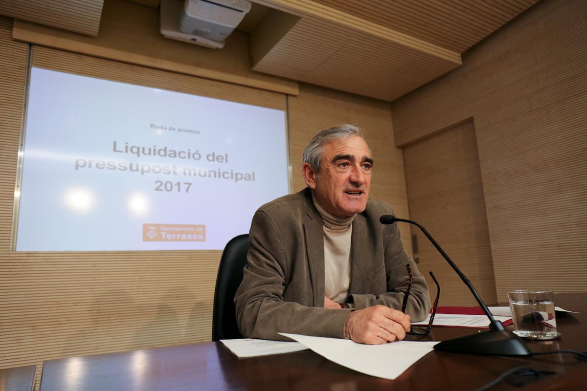 L’alcalde de Terrassa, Alfredo Vega, presenta la liquidació dels pressupostos del 2017.