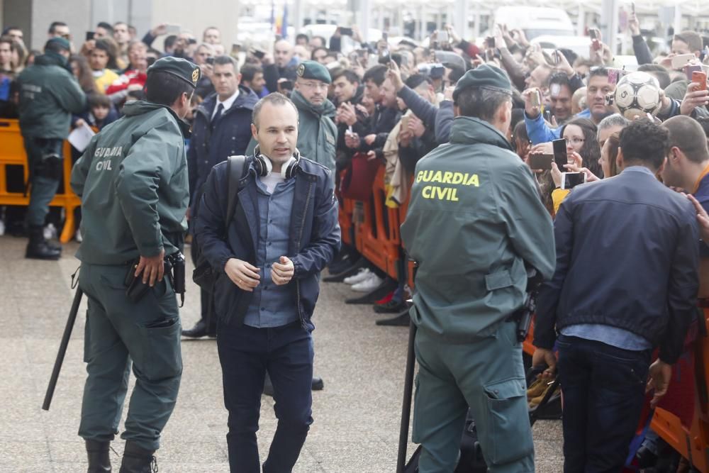 El Barcelona llega a Asturias para su duelo ante el Sporting