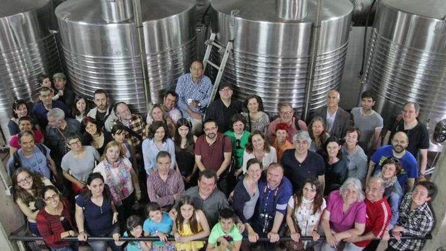 Los pintores, aye,r en la bodega Nairoa de Arnoia.  // J. Regal