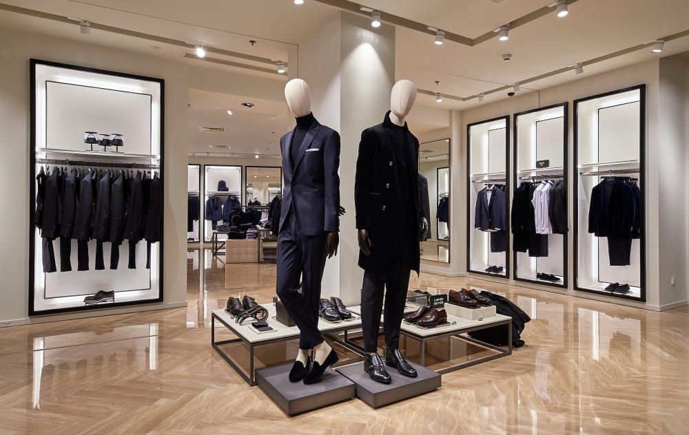 Macrotienda de Massimo Dutti en València