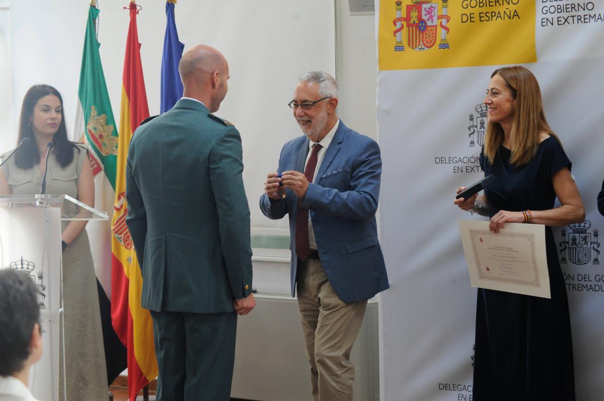 Las imágenes de la entrega de la Medalla al Mérito de la Protección Civil