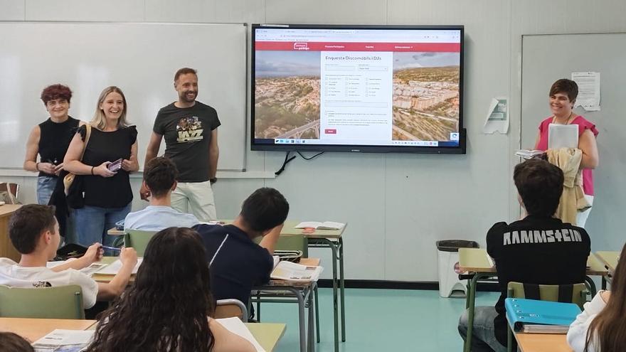 Ontinyent pone en marcha dos encuestas para conocer la opinión de los jóvenes sobre ocio y espectáculos