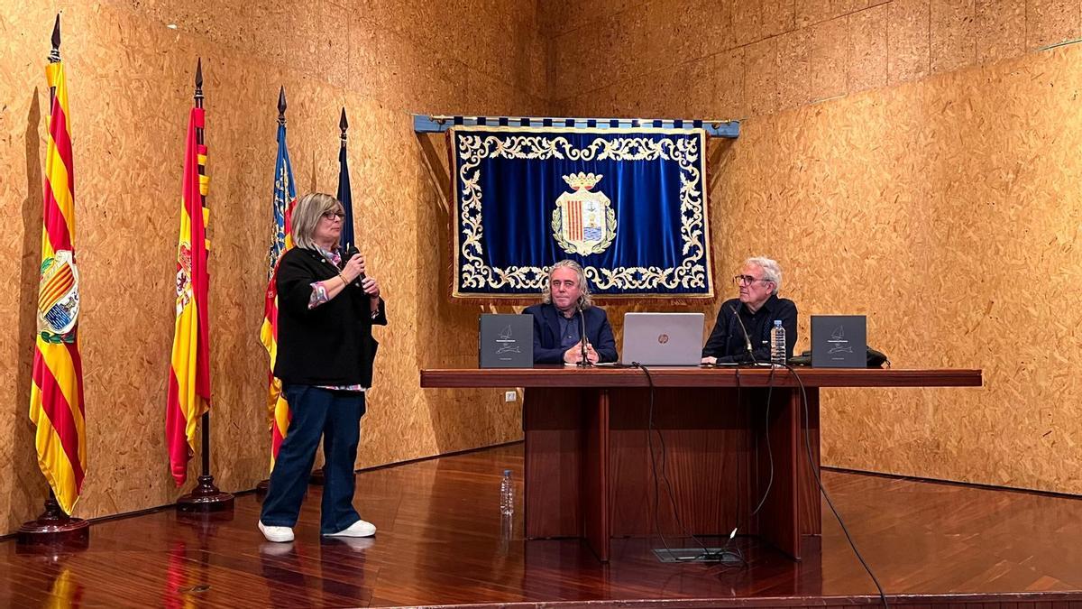 Loreto Serrano, alcaldesa de Santa Pola, José Juan López y Carratalá.