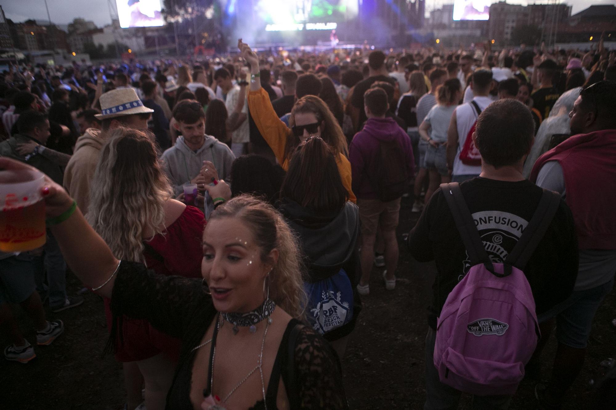 El Reggaeton Beach Festival de Avilés, en imágenes: todas las fotos del fin de semana festivo