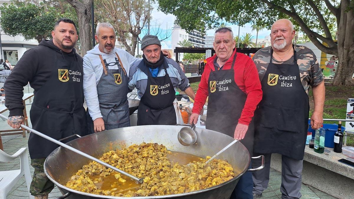 La paella solidaria del año pasado a beneficio de Aspanob en Sant Antoni.