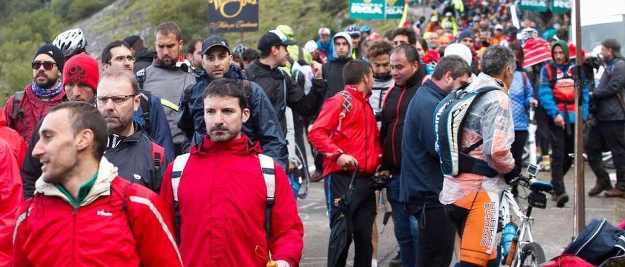 Aficionados en la subida al Angliru el pasado sábado.