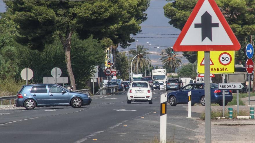 La mejora del polígono San Carlos de Redován solo prevé 3 cámaras de videovigilancia para 245.000 metros cuadrados