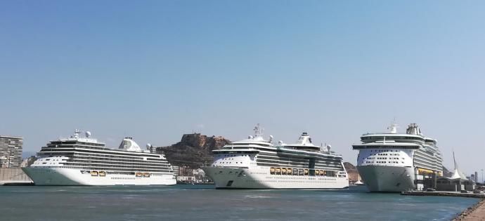 Alicante recibe a miles de cruceristas