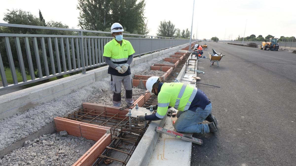 Las obras de prolongación de Tenor Fleta, esta mañana.