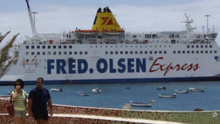 Fred. Olsen conectará Canarias con la Península antes de fin de año