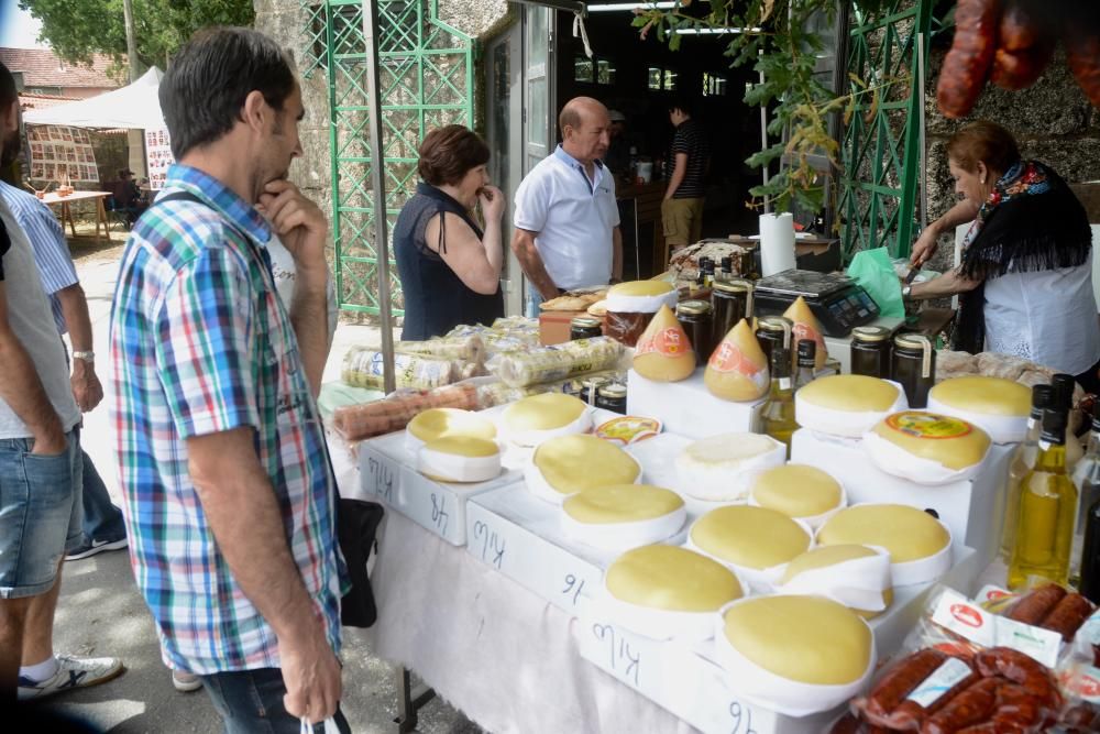 La feria de Cuspedriños rememora su esplendor