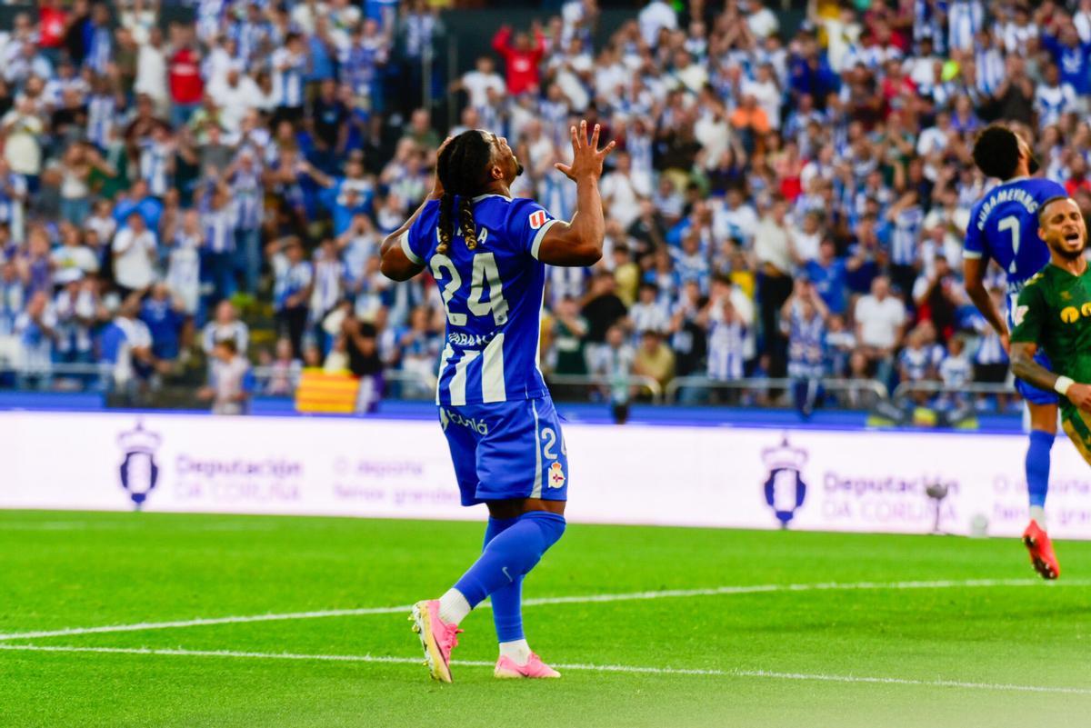 El gol de Villares en los últimos minutos hizo justicia ante un equipo de la parte noble de la tabla. El gol de Villares en los últimos minutos hizo justicia ante un equipo de la parte noble de la tabla.