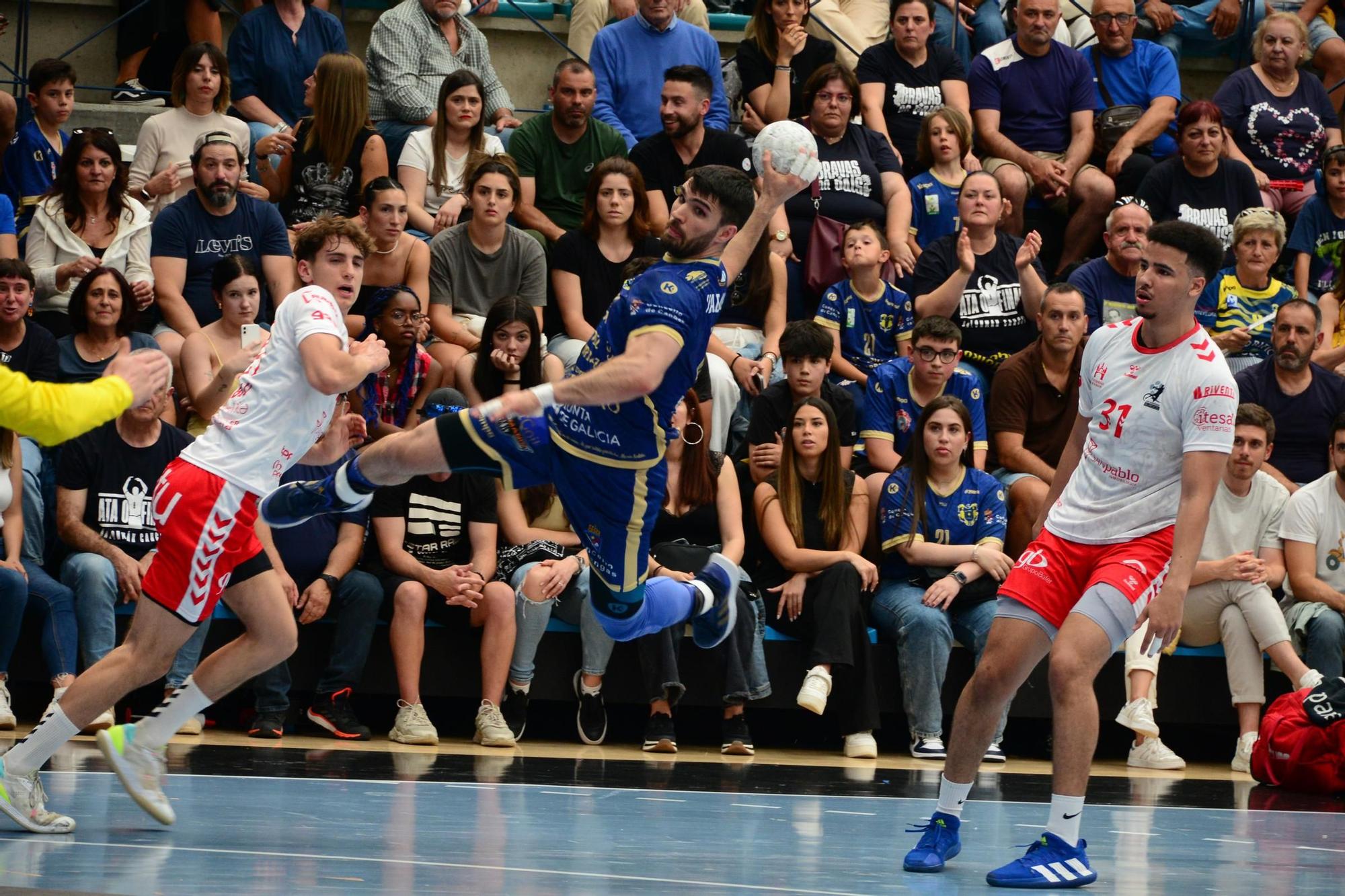 La permanencia del Frigoríficos del Morrazo y la despedida de Moisés Simes