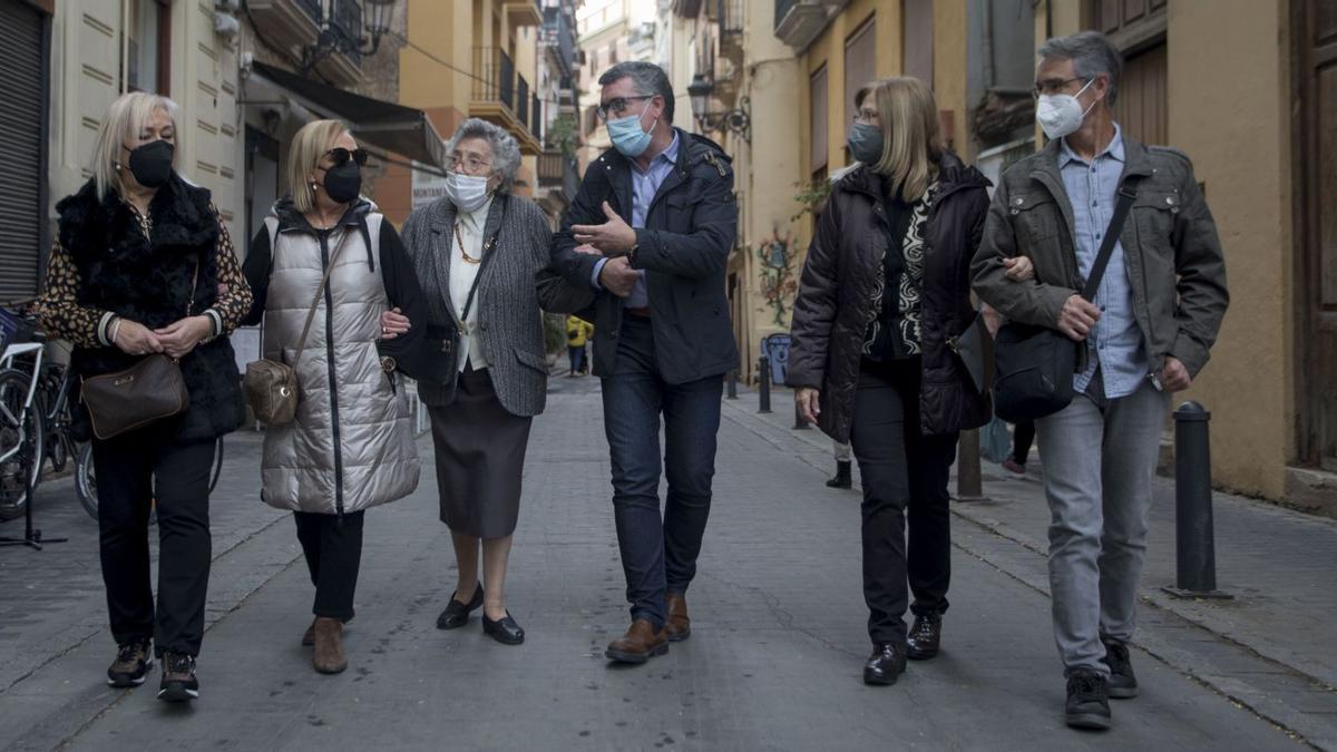 Los familiares de los niños de Madrid que vinieron 
a València en 1936. fernando bustamante