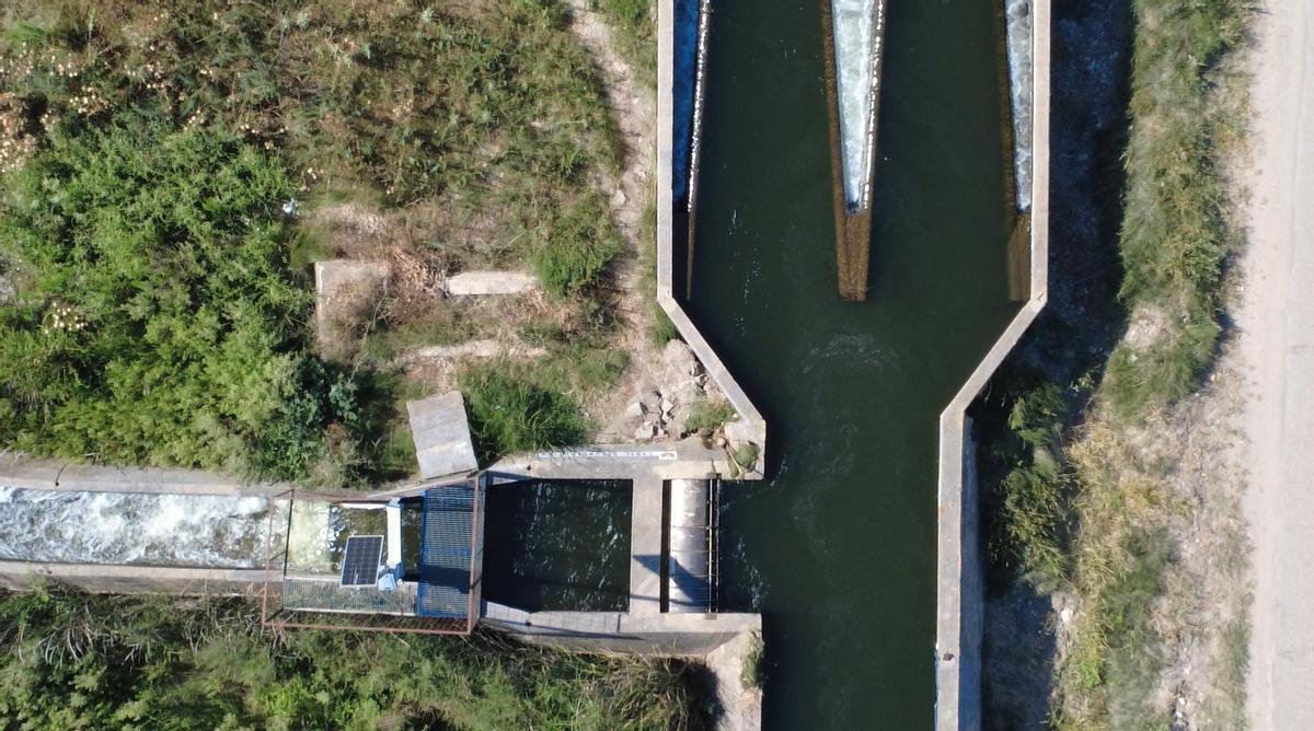 Red de canales secundarios y acequias del Canal de Orellana.