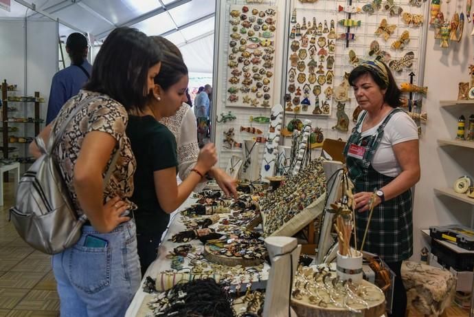 Inauguración de la Feria de Artesanía en San Telmo