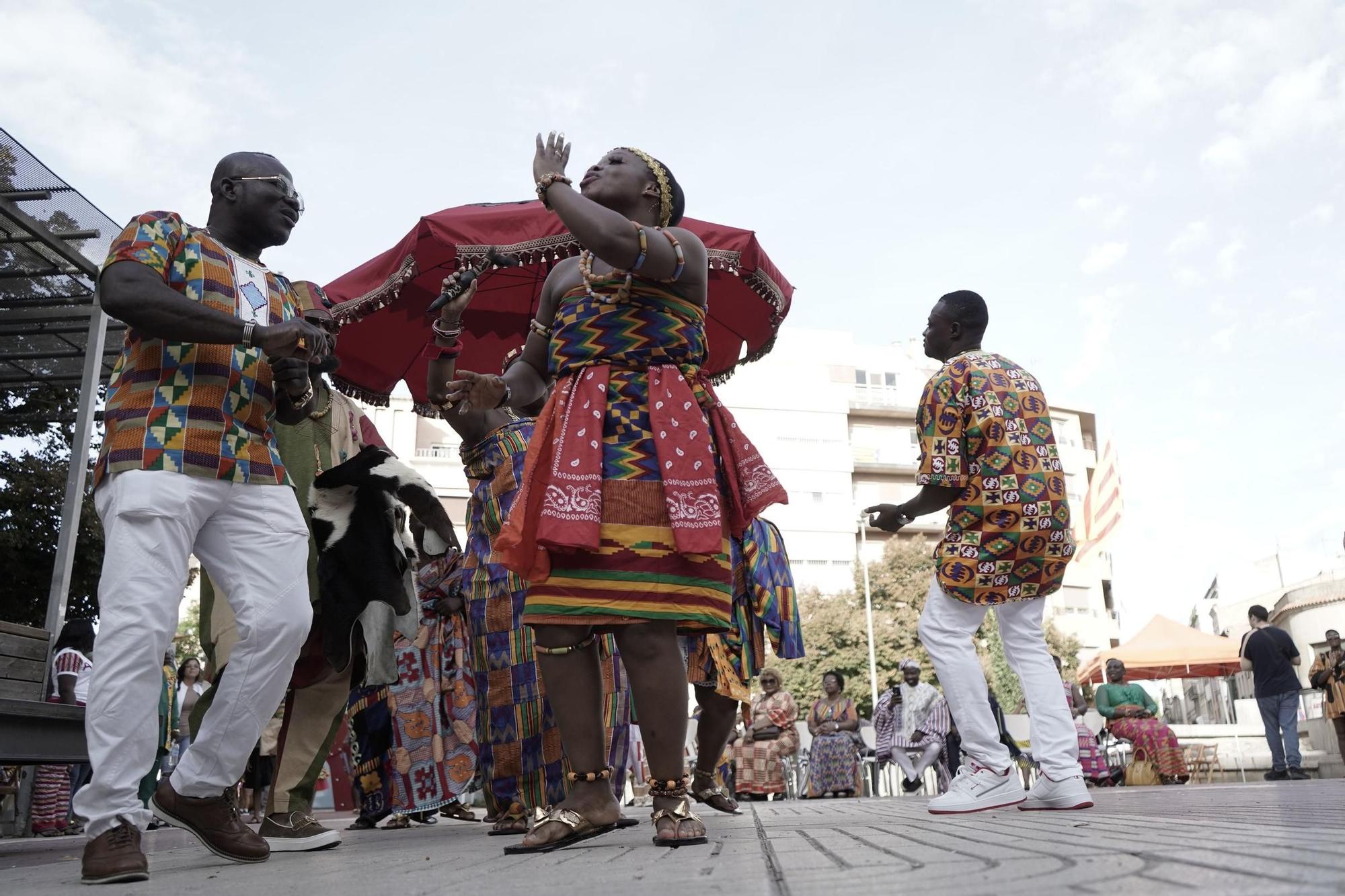 Totes les imatges de la festa solidària de la comunitat de Ghana