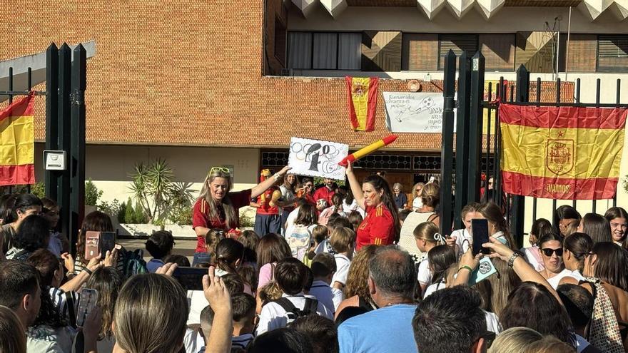 Galería | Lágrimas, abrazos y muchas sonrisas: así ha sido la vuelta al cole en Badajoz