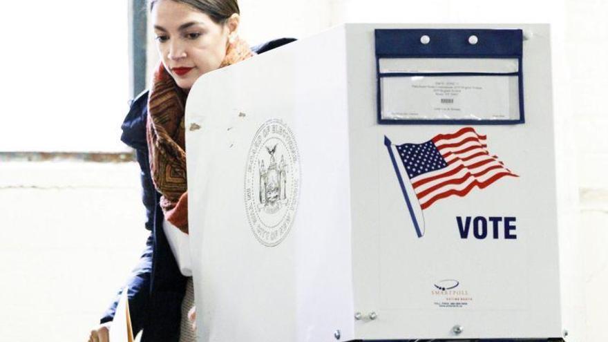 Mujeres de origen latino son la sensación en las votaciones de Nueva York