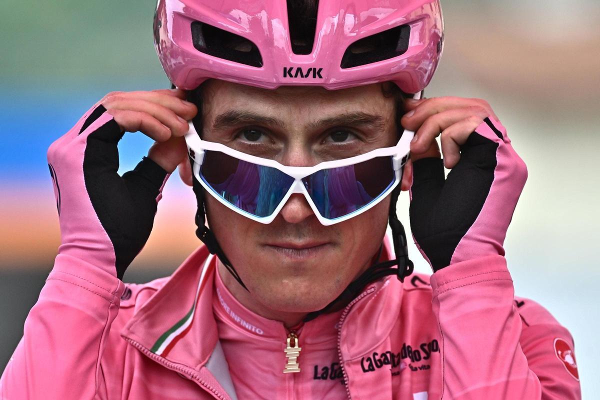 La 11ª etapa del Giro de Italia. La 11ª etapa del Giro de Italia.