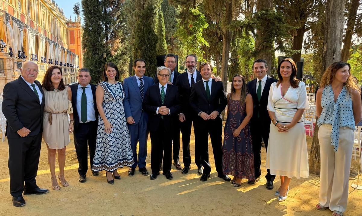 La delegación cordobesa en el acto de toma de posesión de Juanma Moreno como presidente de la Junta de Andalucía.