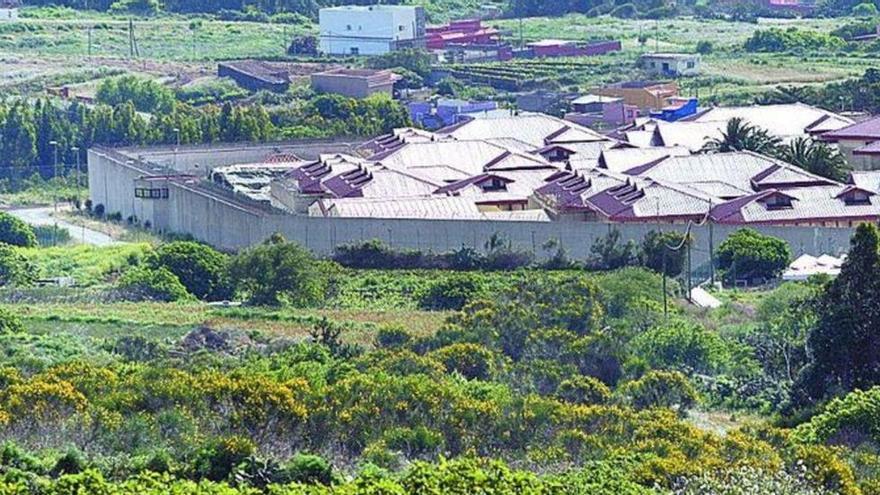 Añaza Gang Leader Masterminded Kidnapping, Murder; 12 Arrested