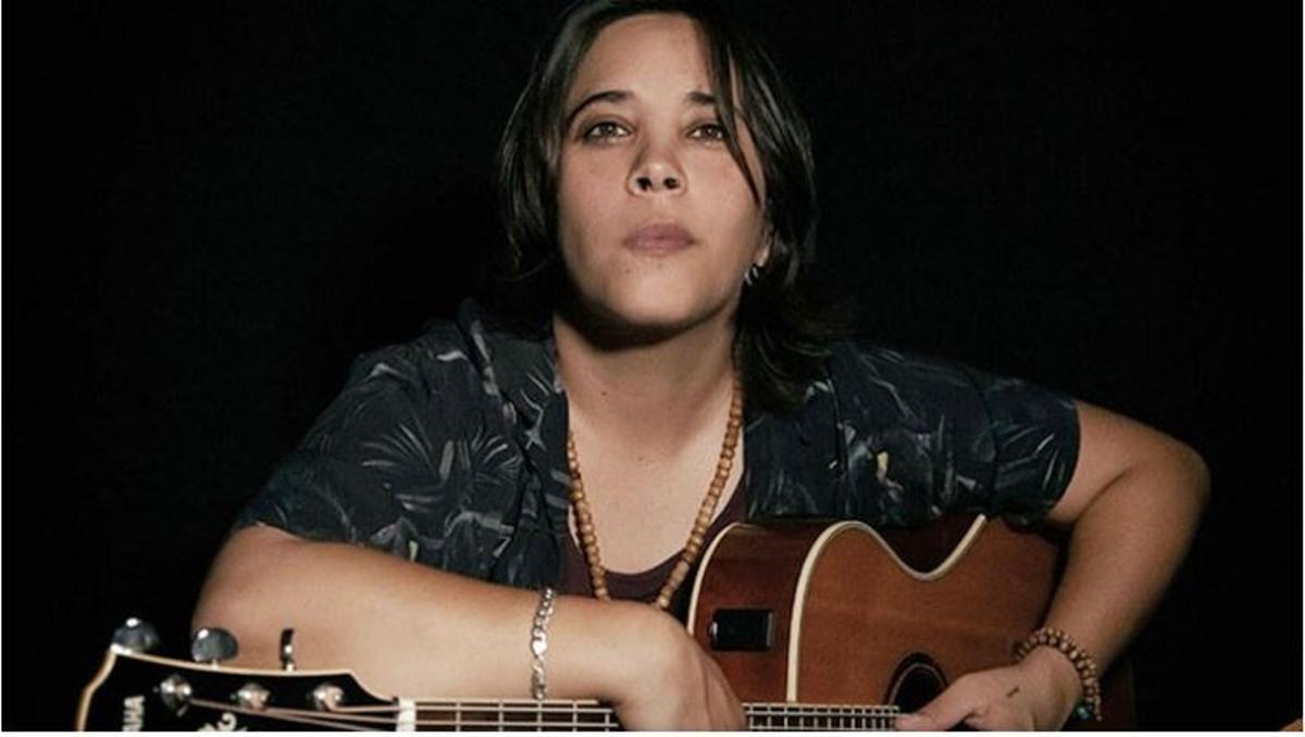 La cantant i compositora Madame Mustash.