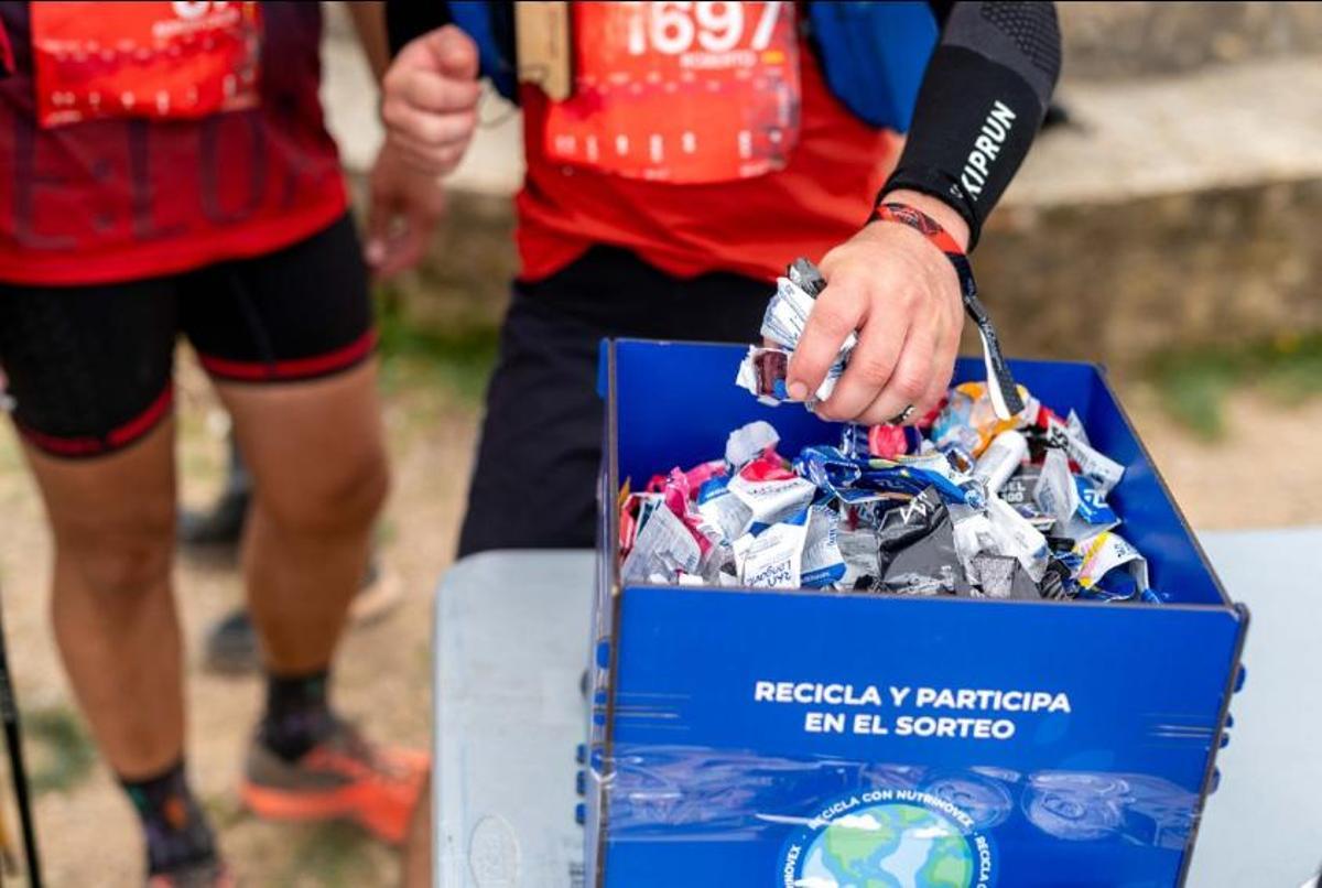 Los corredores depositarán su dorsal y los residuos en la zona de meta