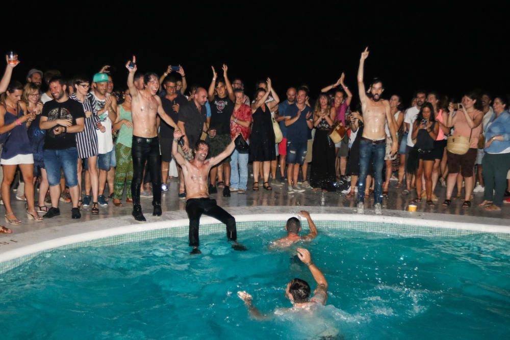 Una hora de desfase con Sidonie en Ibiza