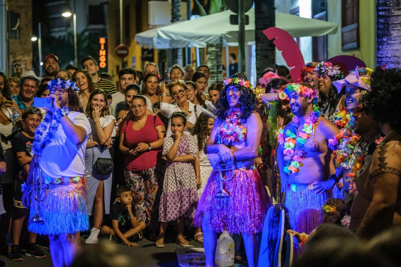 Recorrido por los locales de ensayos de grupos del Carnaval en La Salud y La Noria