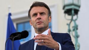 El presidente francés, Emmanuel Macron, esquiva una nueva moción de censura de la oposición