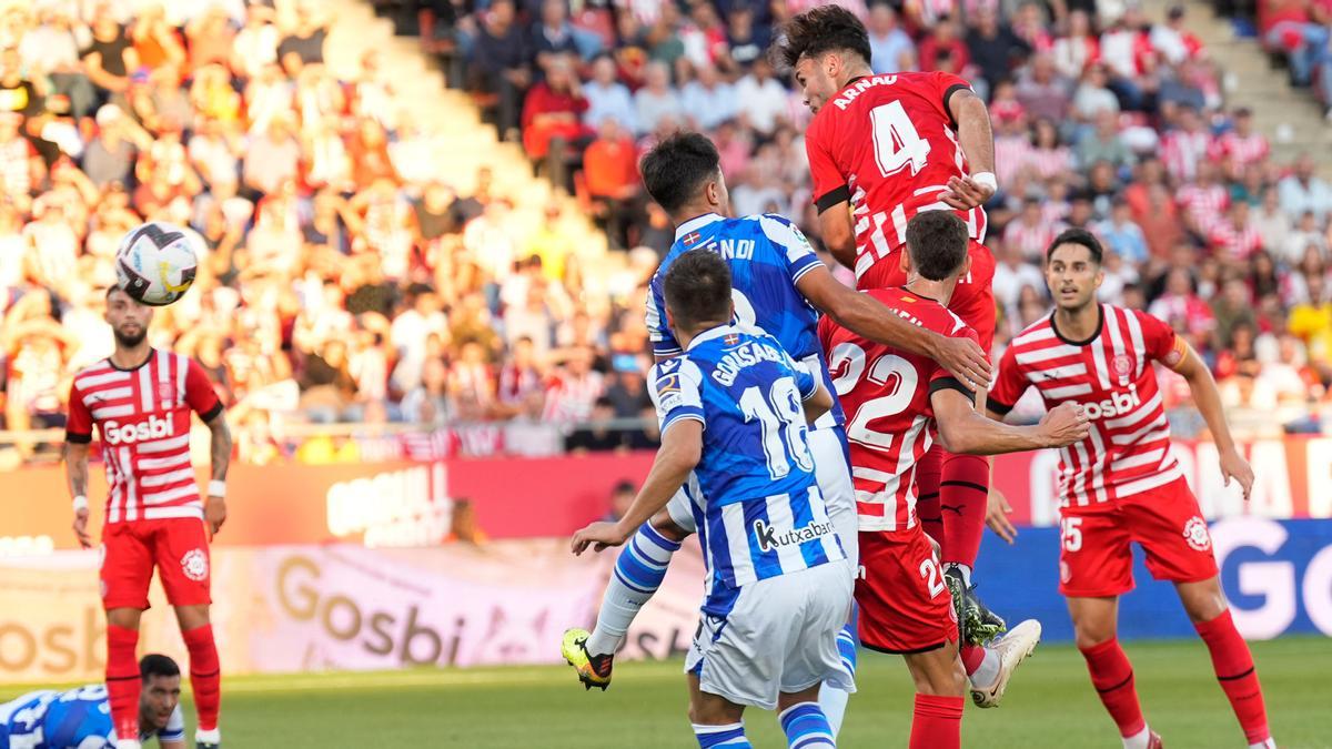 Arnau Martínez marcando el gol contra la Real