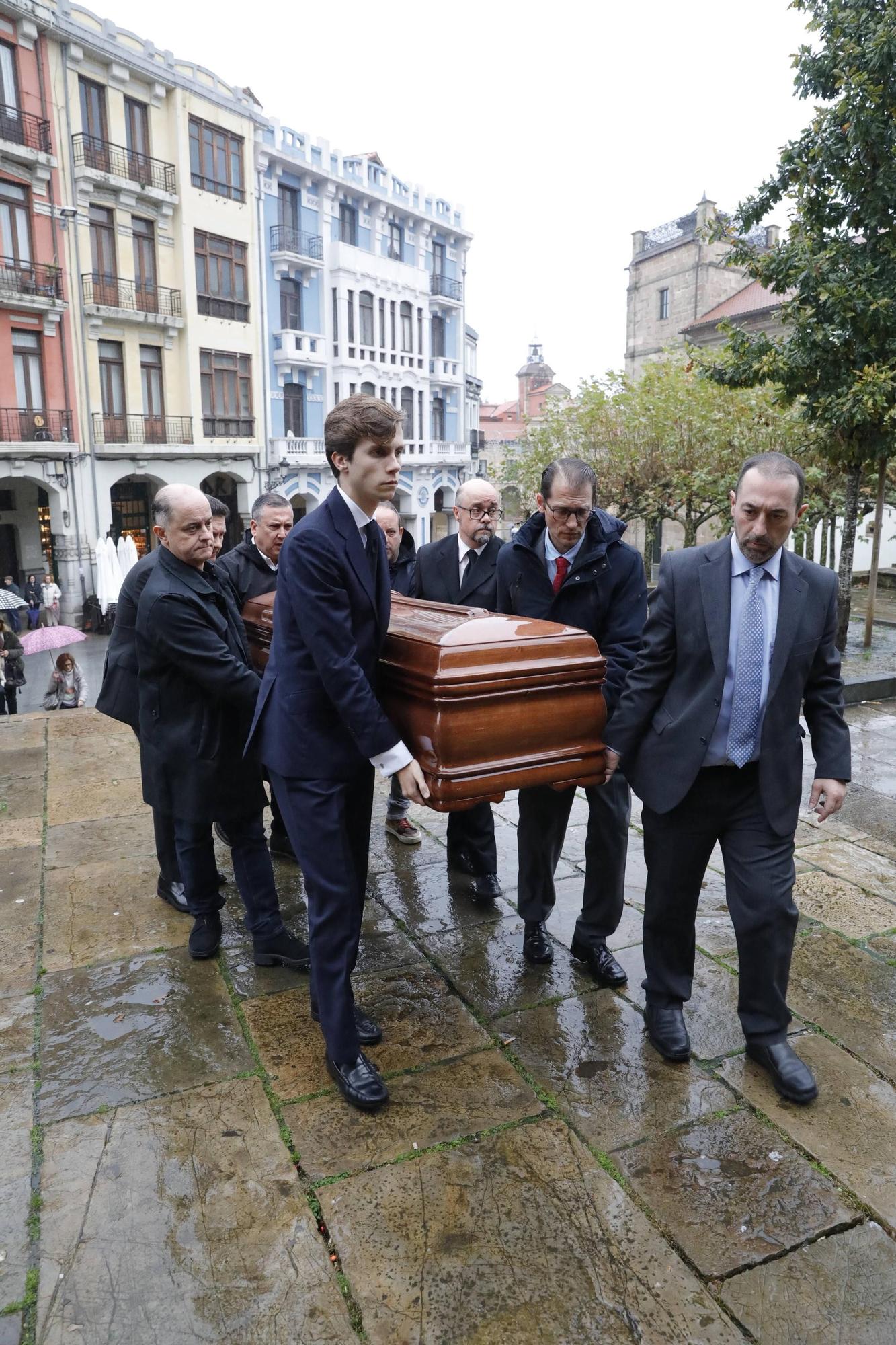 EN IMÁGENES: así despidió Avilés a Fernando Álvarez Balbuena