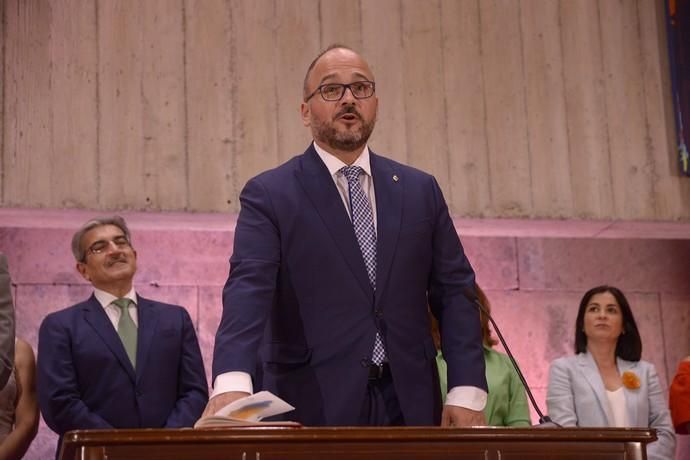 Toma de posesión de los consejeros del Gobierno de Canarias