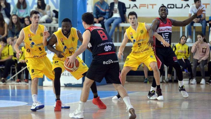 Las eliminatorias por el ascenso a LEB Oro arrancarán el viernes en O Pombal con el primer partido ante el Aceitunas Fragata Morón. // N.P.