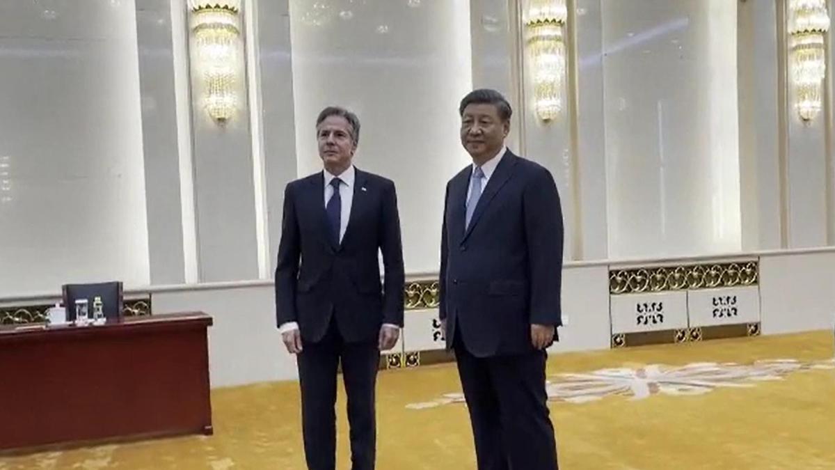 Breve encuentro entre Xi Jinping y Blinken