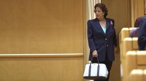 Rita ’estrena’ companyia al Senat.
