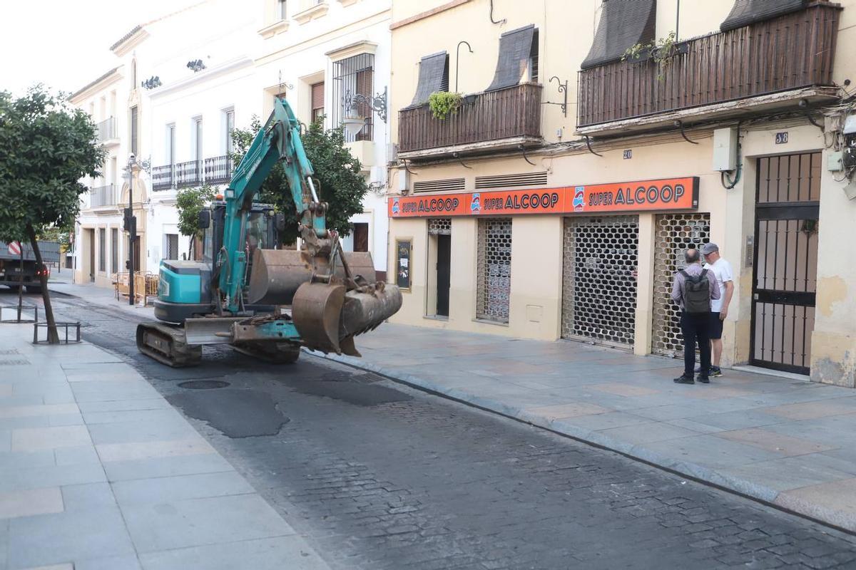 Comienza el corte al tráfico de la calle Alfaros por las obras de remodelación