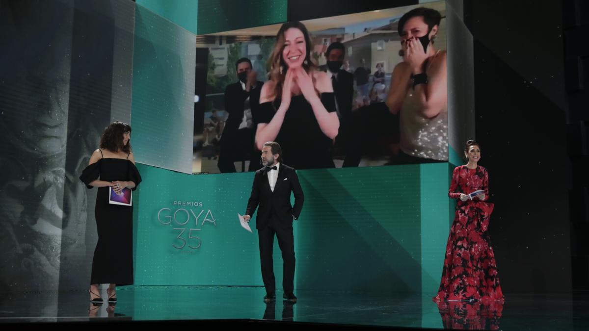 Pilar Palomero, Mejor dirección novel por Las niñas en los Premios Goya 2021