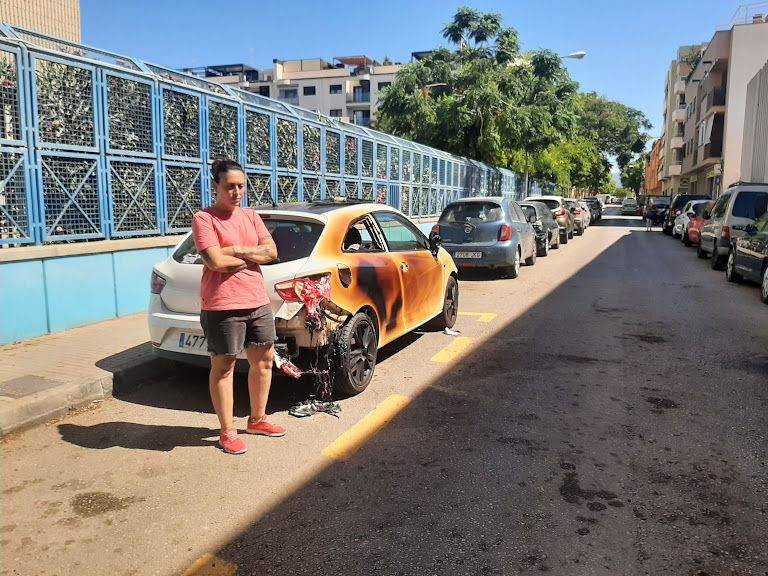 Alarma por el incendio de contenedores en la calle Pablo Iglesias de Palma