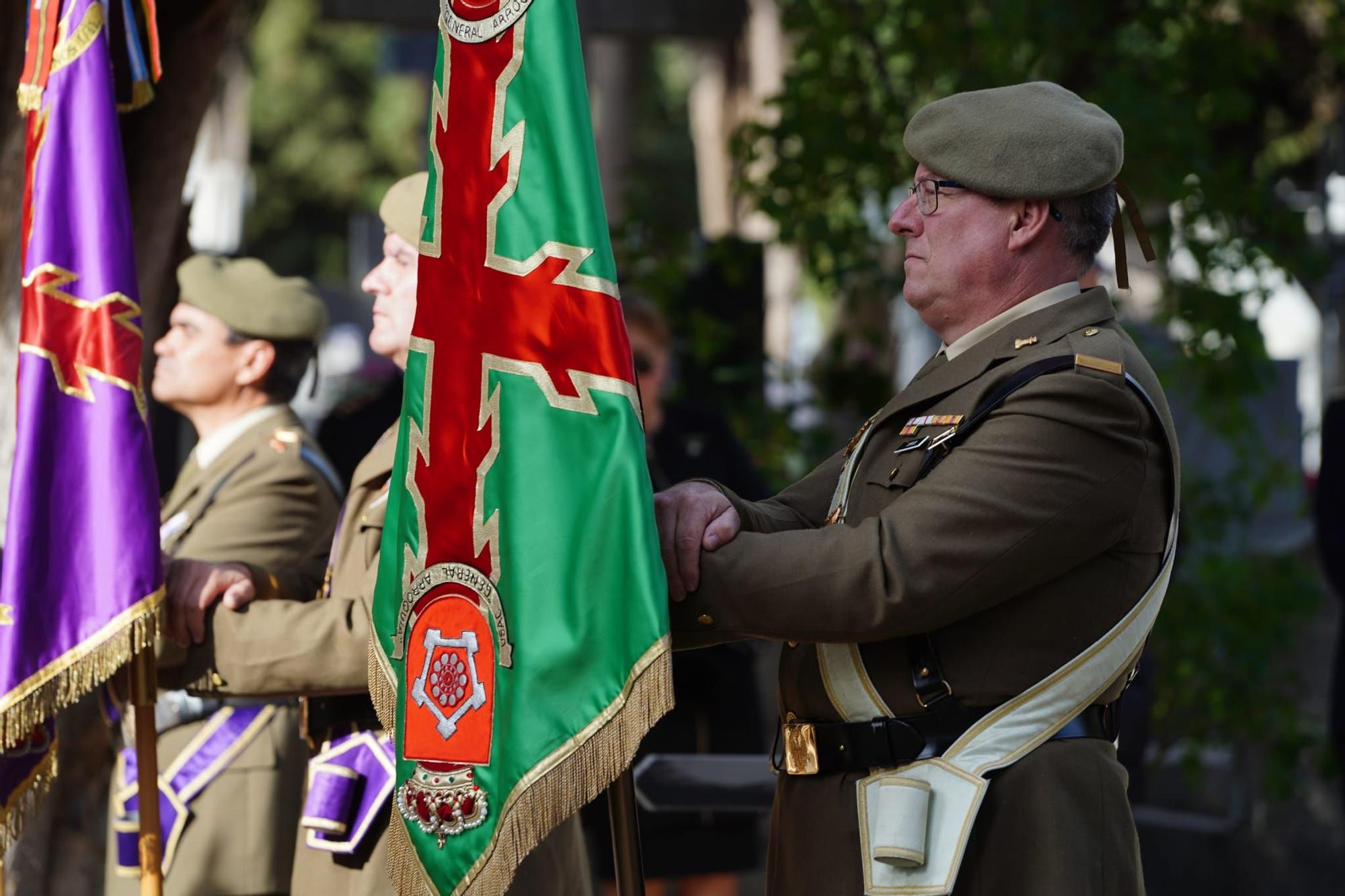 GALERÍA | El homenaje a las Fuerzas Armadas en el cementerio de Zamora, en imágenes