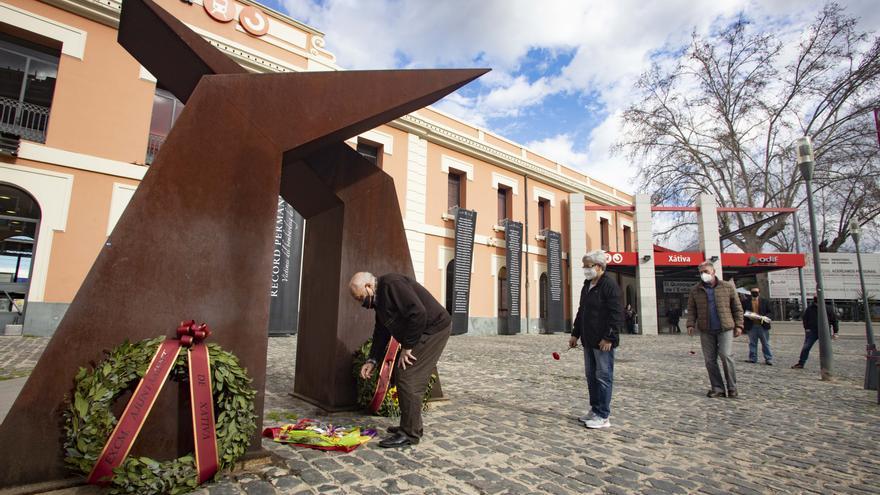 Ulleye dedica el Memorial Víctimes del Bombardeig a los nietos de la República