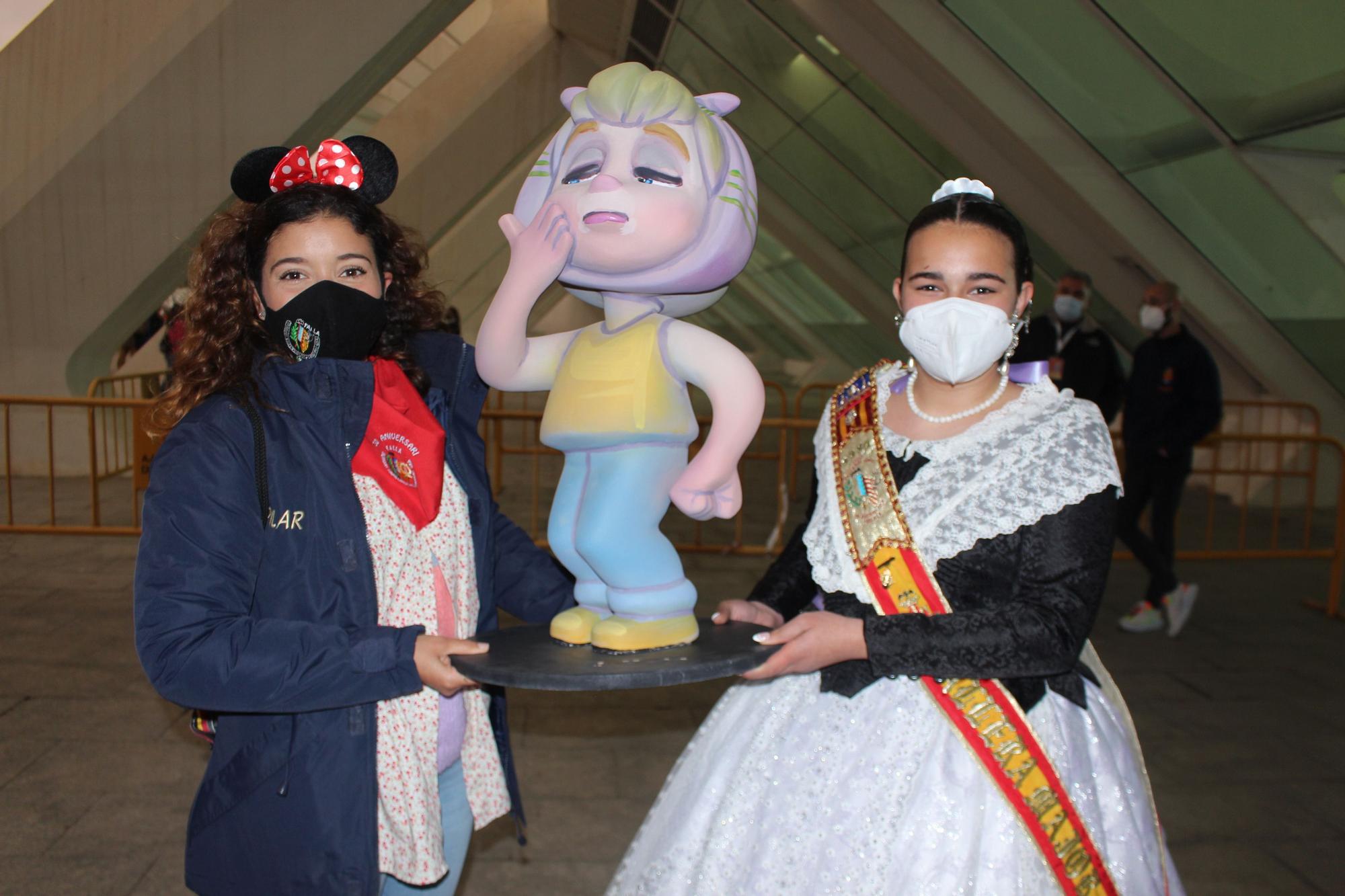 Los infantiles recogen los ninots de las Fallas 2022